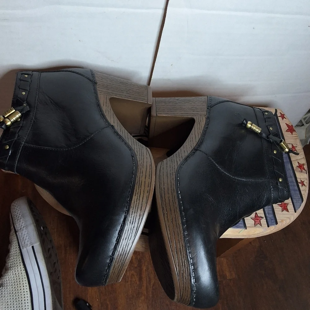 Dansko Dabney  Black Leather Patform Tassel Ankle Boots 41/11- 11.5